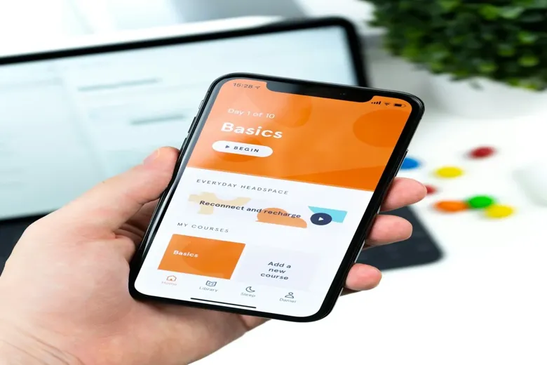 Créer une application mobile au Mans : guide 2026